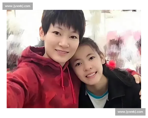 杨力维 x 杨舒予：女篮场上的铁臂双姝，碾碎对手防线！