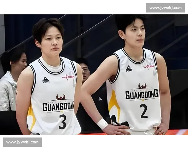 杨力维 x 杨舒予：女篮场上的铁臂双姝，碾碎对手防线！